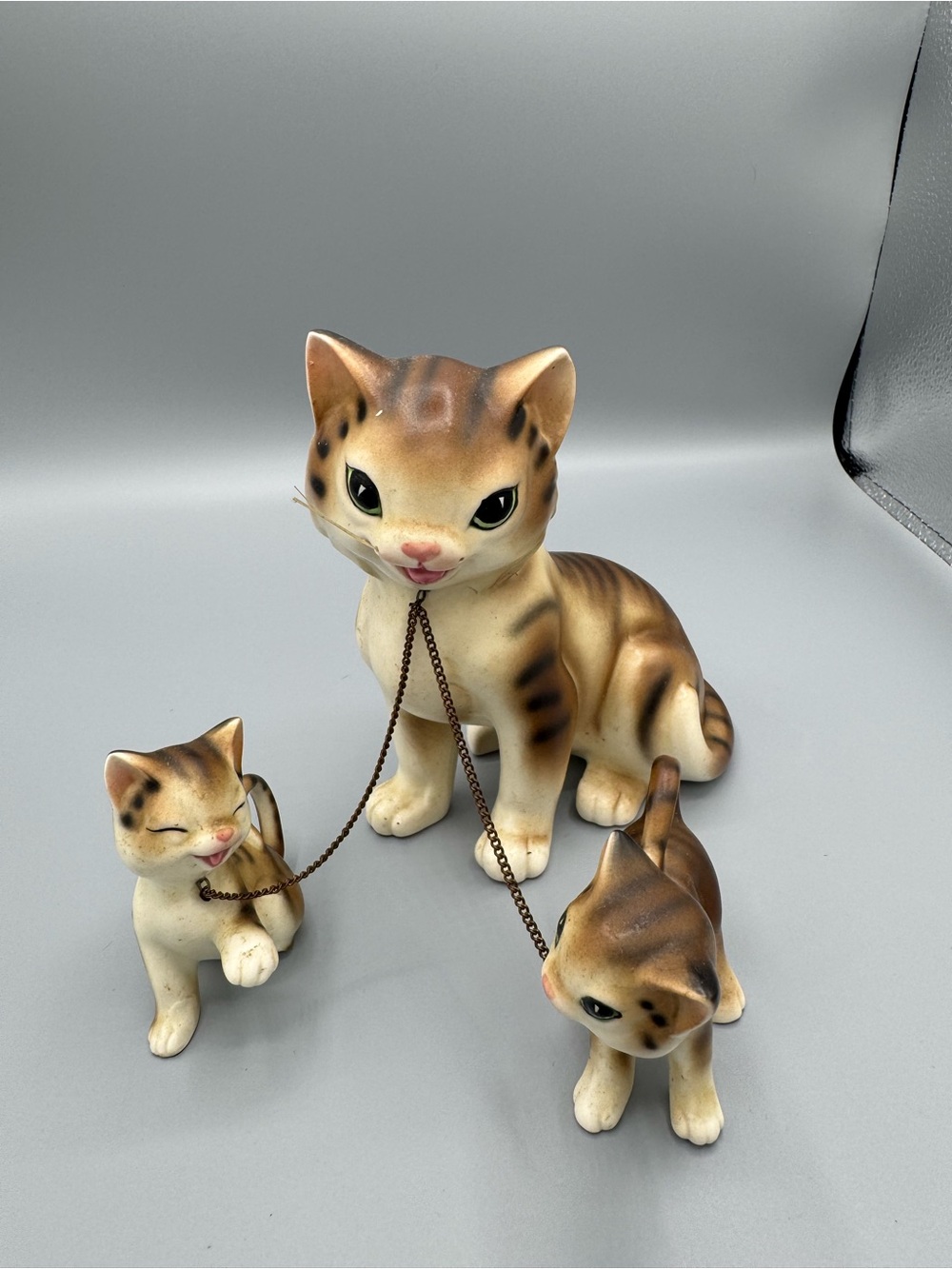 Lipper & Mann Ceramic Cat Family Figurine Set - Brown 16/622